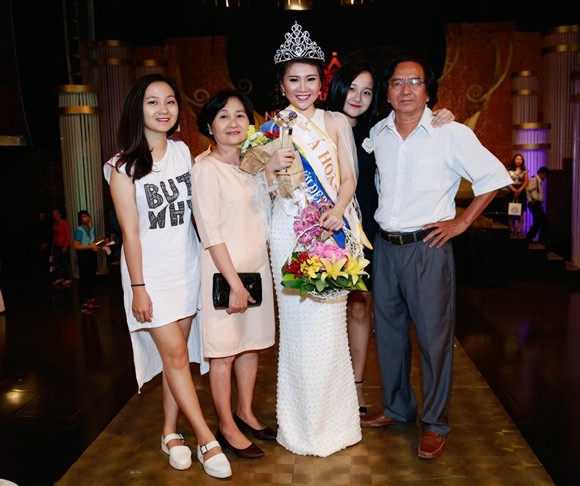 Diễn viên Nhất Hương đoạt giải Á hậu 1 "Nữ hoàng doanh nhân" ảnh 5