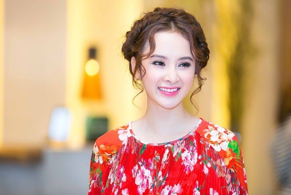 Vắng Trường Giang, Angela Phương Trinh lẻ loi giới thiệu phim mới ảnh 2