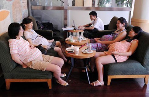Trung Quốc: Nhiều vợ chồng không muốn sinh 2 con ảnh 1