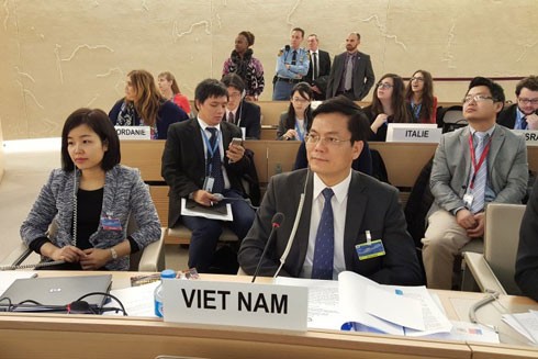 Việt Nam - Nỗ lực không ngừng để người dân được thụ hưởng đầy đủ quyền con người ảnh 1