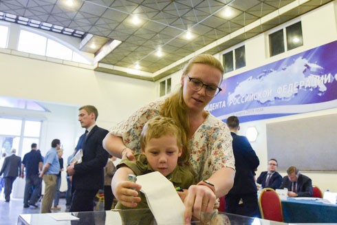 Công dân Nga bỏ phiếu tại Việt Nam ảnh 2