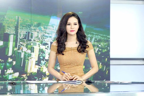 Tiết lộ về những Hoa hậu, Á hậu đầu quân cho VTV: Danh hiệu, sắc đẹp phải gạt sang một bên ảnh 1