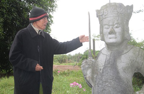 Bí ẩn xung quanh lăng mộ đá Quận Vân (3): Chuyện cũ của ông lão 26 năm trông coi lăng mộ đá ảnh 2