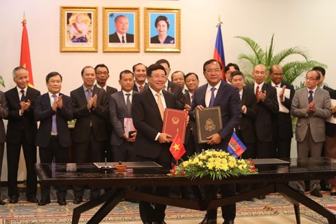 Việt Nam và Campuchia hợp tác chặt chẽ trong ASEAN và Tiểu vùng Mekong ảnh 1
