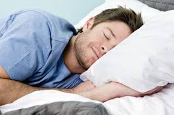 Giấc ngủ của nam giới ảnh hưởng khả năng sinh sản ảnh 1