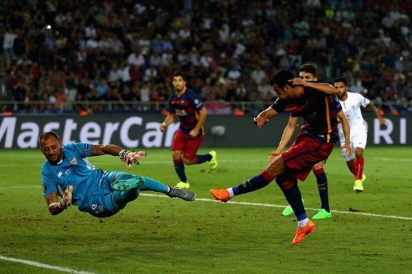 Pedro ghi bàn thắng quyết định giúp Barcelona vượt qua Sevilla để giành Siêu cúp châu Âu