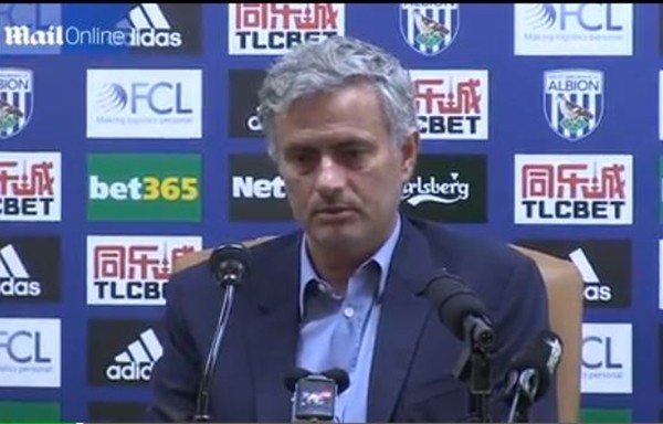 Mourinho tiết lộ bí mật giúp Chelsea giành chiến thắng đầu tiên tại Premier League ảnh 1