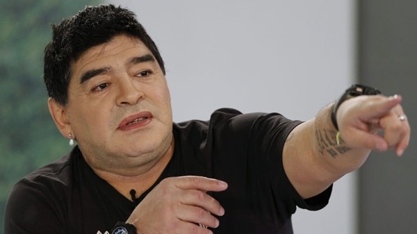 Túng bấn, Maradona đưa vợ cũ ra tòa ảnh 1