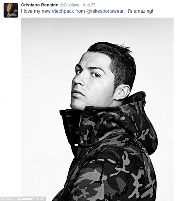 Giật mình với khả năng kiếm tiền của Ronaldo trên mạng xã hội ảnh 2
