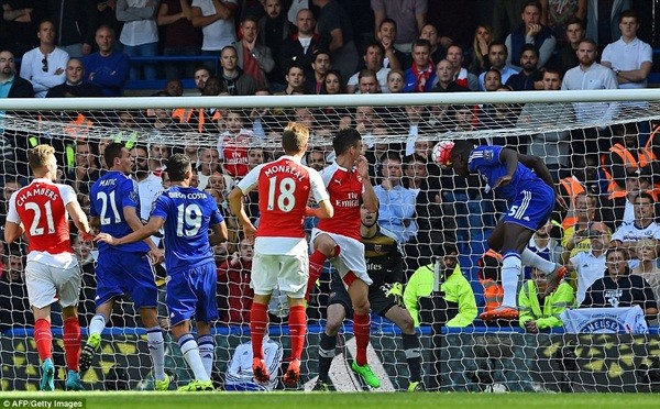 Chelsea 2-0 Arsenal: The Blues trở lại cuộc đua ảnh 5