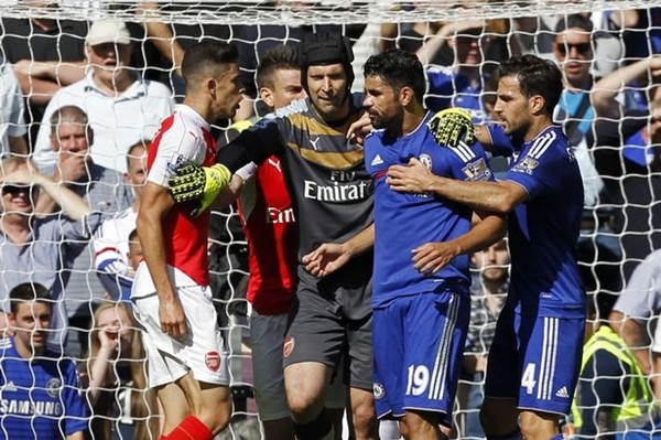 Costa bị đồng đội ở Chelsea bóc mẽ là "kẻ ăn gian" ảnh 3