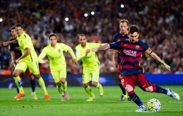 Messi vẫn sắm vai "thiên lôi" ảnh 1