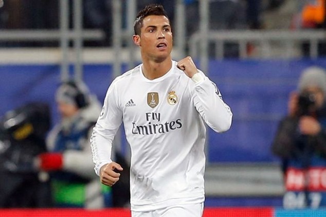 Ronaldo sẽ từ chối PSG để trở lại M.U ảnh 1