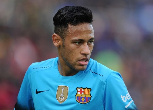 Neymar đã ký hợp đồng mới với Barcelona từ năm 2015? ảnh 1