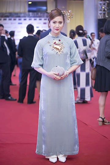 Thanh Thuý – nhà sản xuất quyến rũ tại Liên hoan phim quốc tế Hà Nội 2016 ảnh 3