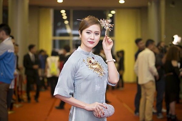 Thanh Thuý – nhà sản xuất quyến rũ tại Liên hoan phim quốc tế Hà Nội 2016 ảnh 2