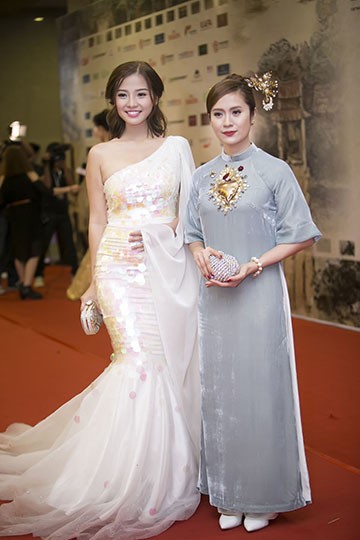 Thanh Thuý – nhà sản xuất quyến rũ tại Liên hoan phim quốc tế Hà Nội 2016 ảnh 4