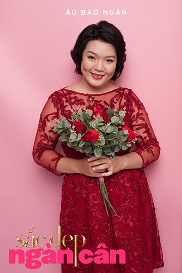 Rocker Nguyễn quỳ gối "tỏ tình" với Minh Hằng dịp Valentine