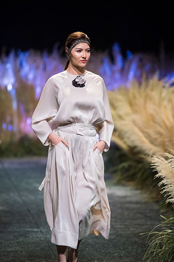 Hoa hậu Ngọc Hân gây ấn tượng với bộ sưu tập thời trang thu đông ảnh 7