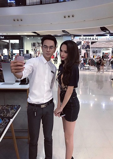 Hoa hậu Hương Giang được người hâm mộ quốc tế săn đón tại Thái Lan ảnh 7