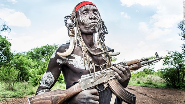 Những hình ảnh độc, lạ về các bộ lạc ở Ethiopia ảnh 7
