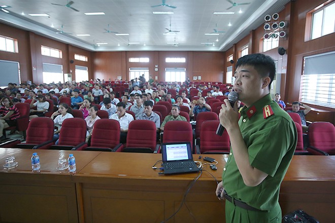 Hơn 300 cán bộ giáo viên tại Hà Nội tập huấn phòng cháy chữa cháy ảnh 1