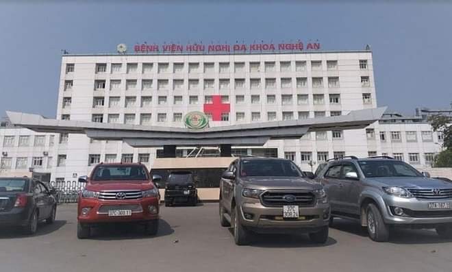 Tá hỏa phát hiện thi thể bệnh nhân trên mái nhà bệnh viện ở Nghệ An ảnh 2