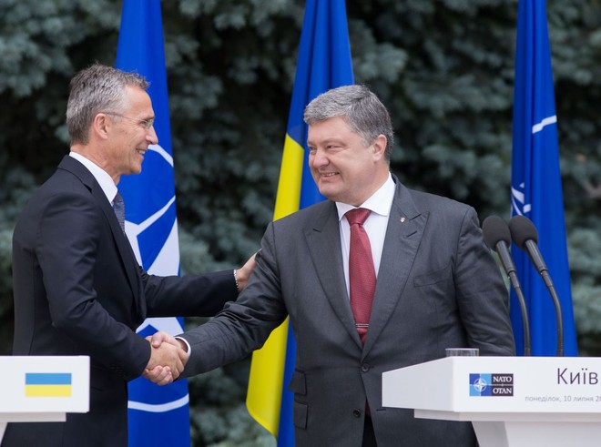 NATO chính thức đưa Ukraine vào danh sách quốc gia muốn gia nhập liên minh ảnh 1