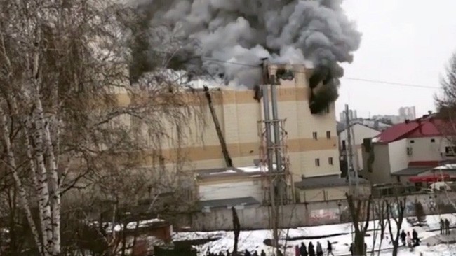 Tổng thống Nga: Cháy trung tâm thương mại là do lỗi bất cẩn ảnh 1
