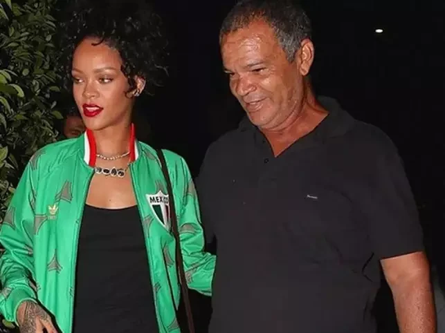 Ngôi sao ca nhạc Mỹ Rihanna khởi kiện bố đẻ ảnh 1
