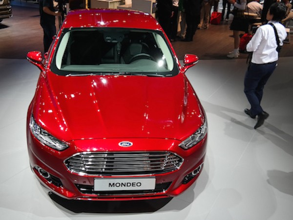 Cận cảnh Ford Mondeo 2015 lần đầu ra mắt tại Paris Motor Show ảnh 5