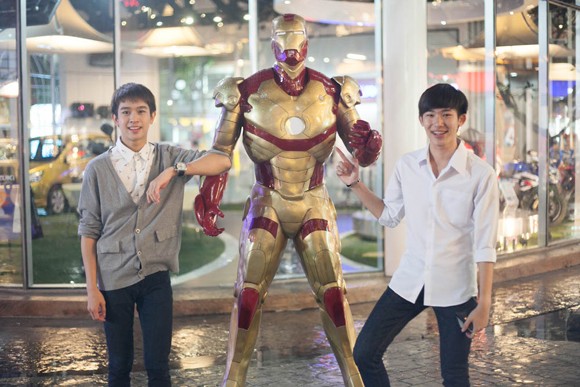 Theo chân stylist Trịnh Tú Trung dạo chơi Bangkok cùng hot boy Fluke Pongsatorn ảnh 7
