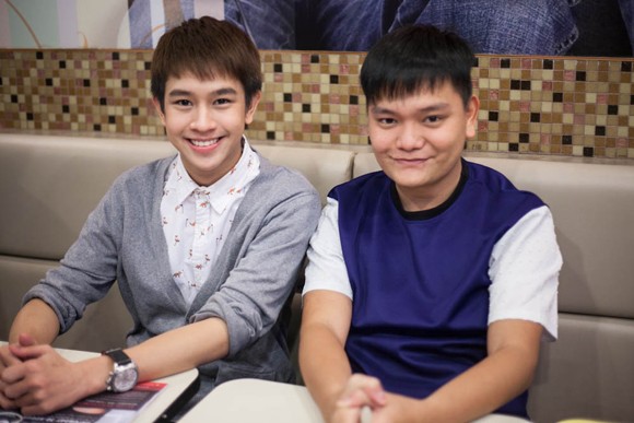 Theo chân stylist Trịnh Tú Trung dạo chơi Bangkok cùng hot boy Fluke Pongsatorn ảnh 1