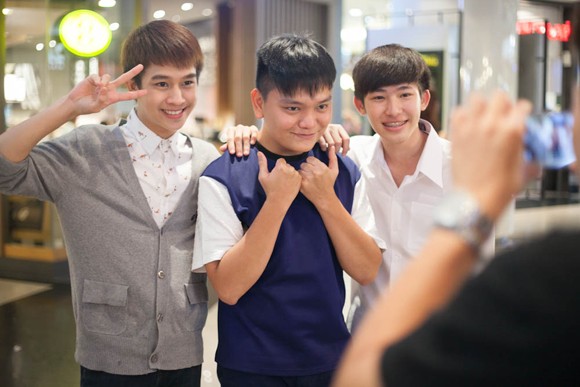 Theo chân stylist Trịnh Tú Trung dạo chơi Bangkok cùng hot boy Fluke Pongsatorn ảnh 8