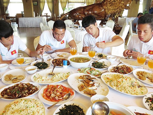 ĐT U19 Việt Nam dự giải U19 châu Á: Tự tin ra biển lớn ảnh 1