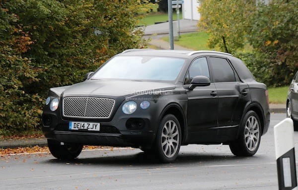 Bentley SUV gần “hiện nguyên hình” trong loạt ảnh chạy thử mới ảnh 1