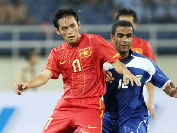 Vũ Phong ghi bàn trong trận thua 1-3 của ĐT Việt Nam trước Tuyển SV Nhật Bản ảnh 1