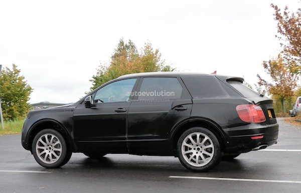 Bentley SUV gần “hiện nguyên hình” trong loạt ảnh chạy thử mới ảnh 2