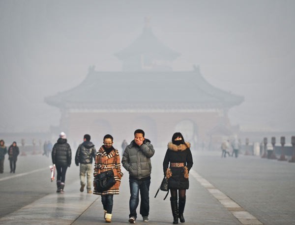 Chính quyền Bắc Kinh phát cảnh báo ô nhiễm nghiêm trọng ảnh 1