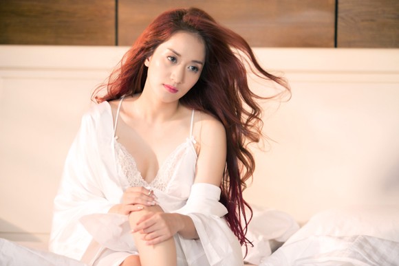 Khánh Thi tái xuất gợi cảm trong MV âm nhạc lãng mạn ảnh 11