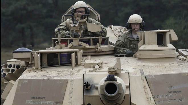 Mỹ triển khai xe tăng đến Latvia để ngăn chặn mối đe dọa từ Nga ảnh 2