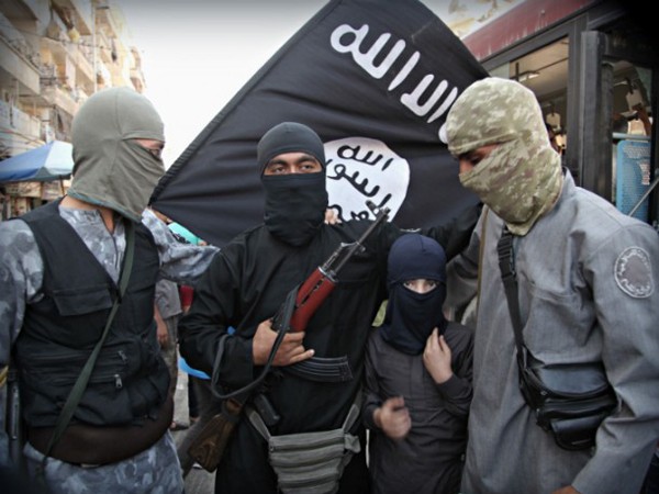 Phiến quân IS bị nghi sát hại cả trẻ em ảnh 1