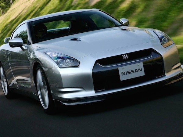 Nissan GT-R thế hệ mới chỉ ra mắt sau 2017 ảnh 1