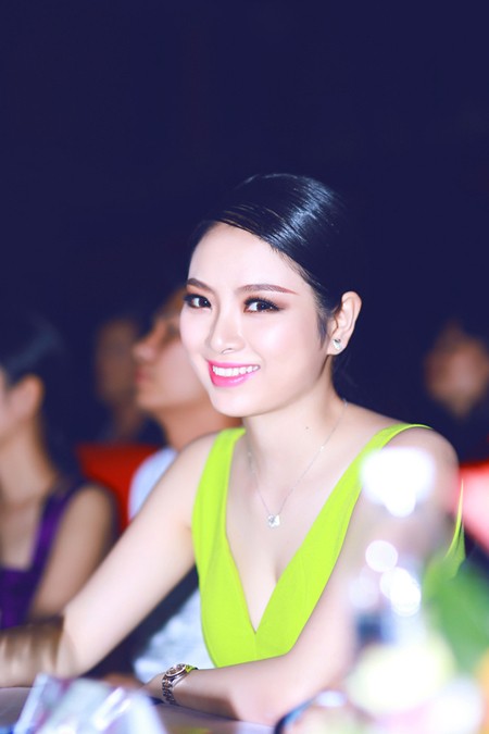 Hoa hậu Ngọc Anh rạng rỡ làm giám khảo chấm Miss Đại học Dược ảnh 4