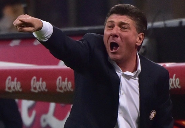 HLV Mazzarri đã bị sa thải sau chuỗi thành tích bết bát của Inter