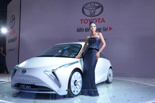 Toyota Việt Nam giới thiệu siêu xe thân thiện môi trường ảnh 1