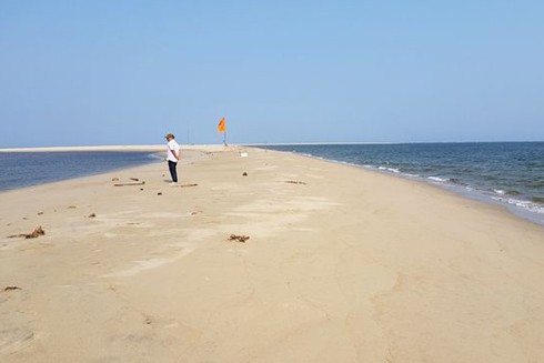 Đoạn cát bồi thêm kéo dài khoảng 200m