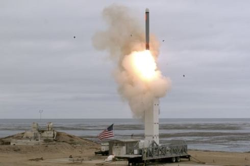 Nga và Trung Quốc lo ngại về một cuộc chạy đua vũ trang mới sau vụ thử tên lửa của Mỹ ảnh 1