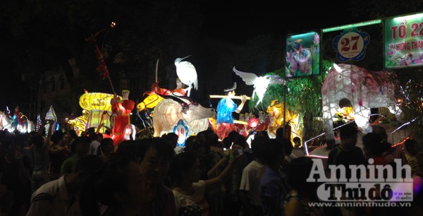 Ấn tượng đặc sắc lễ hội Trung thu Tuyên Quang 2015 ảnh 7