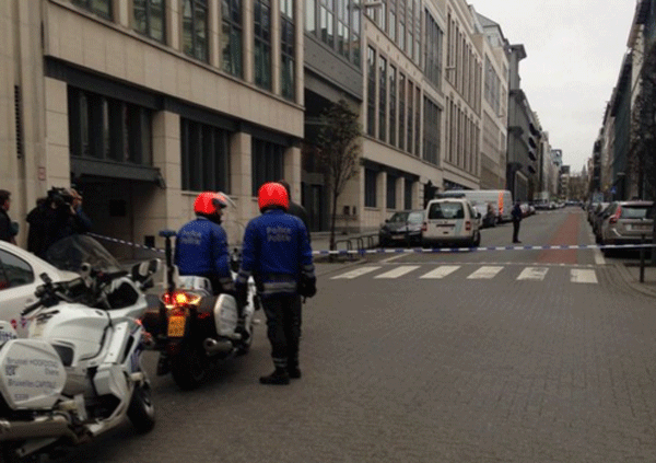 Vây ráp khủng bố tại Bỉ, bắt giữ một tình nghi ảnh 2